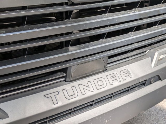 Vehicle image 27 of 54