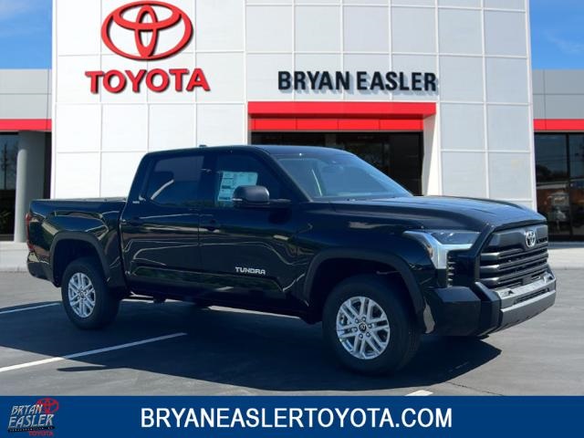 Vehicle image 2 of 32