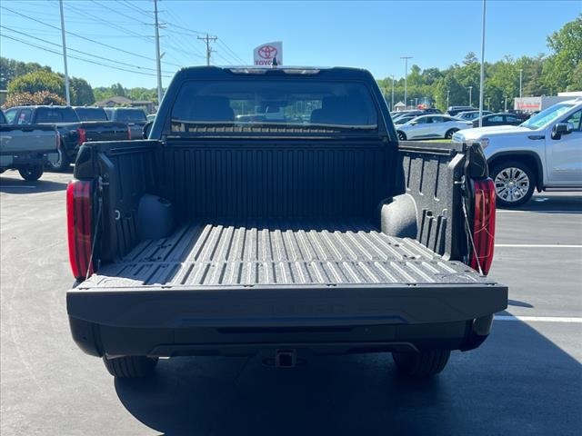 Vehicle image 31 of 32