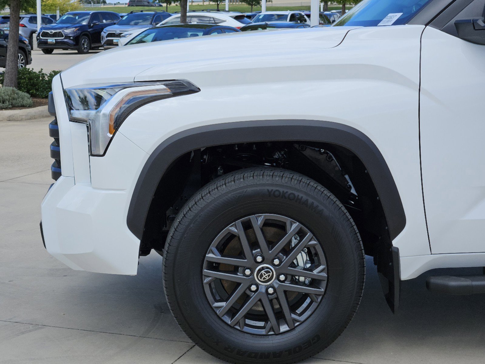 Vehicle image 7 of 23
