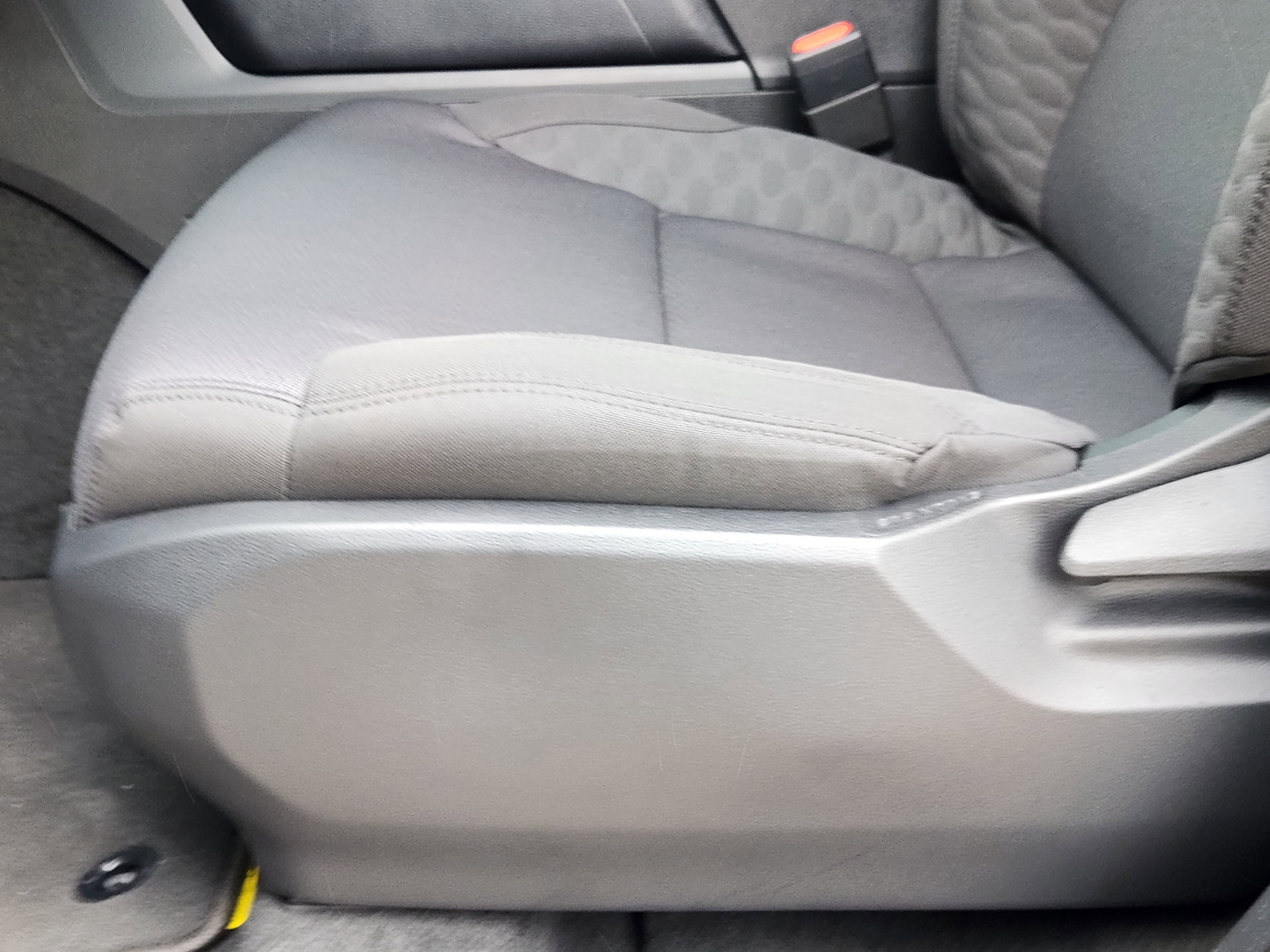 Vehicle image 18 of 22