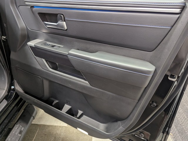 Vehicle image 33 of 33