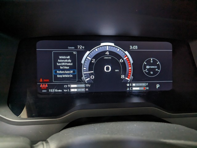 Vehicle image 18 of 33