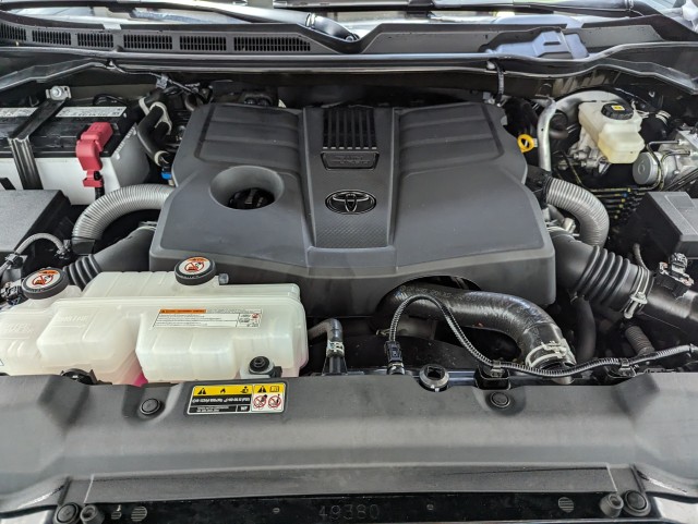 Vehicle image 32 of 33