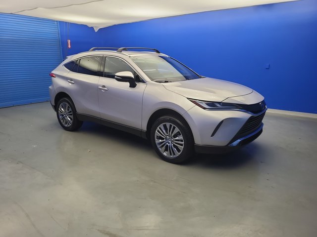 Vehicle image 7 of 25