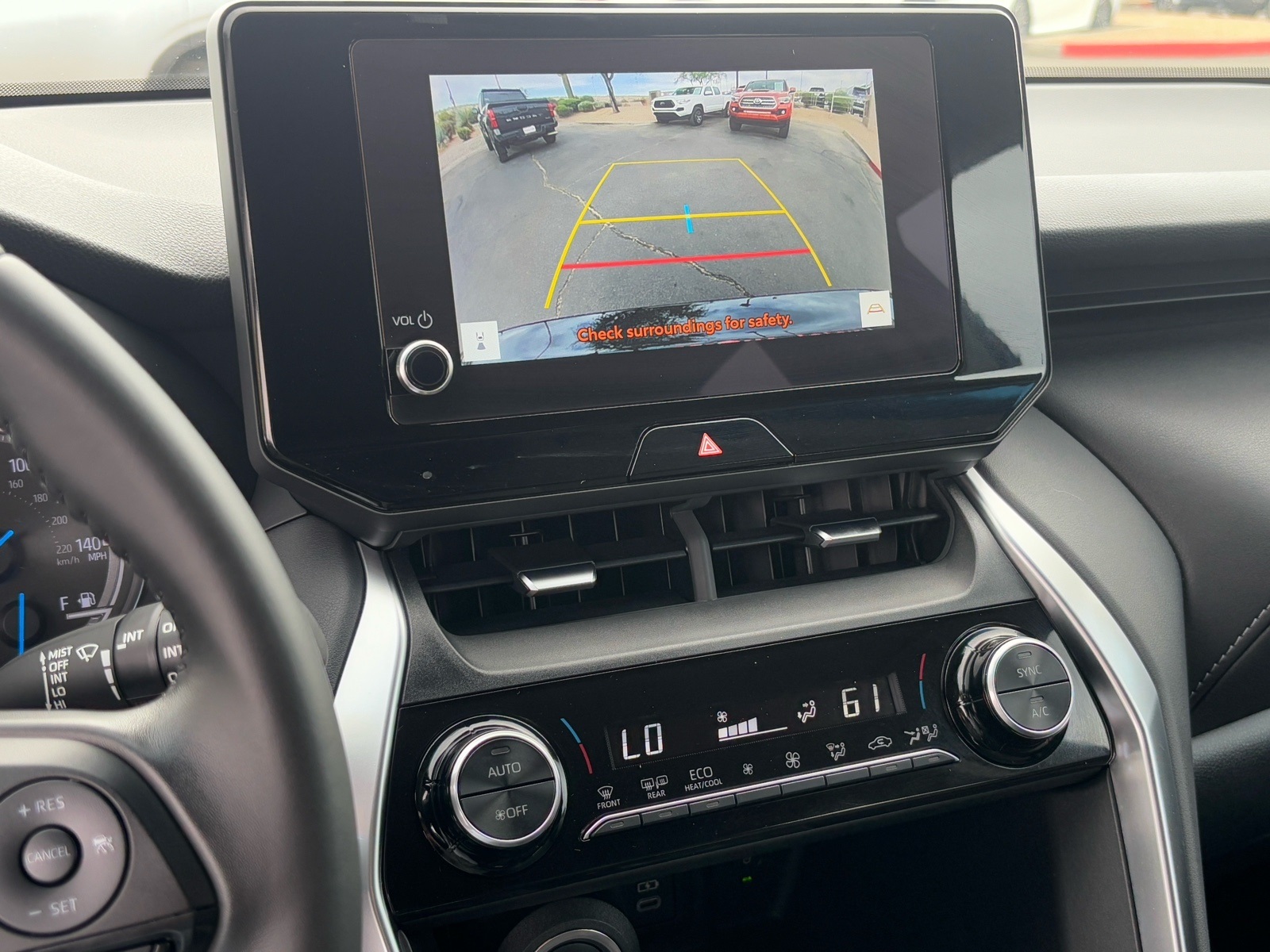 Vehicle image 25 of 31