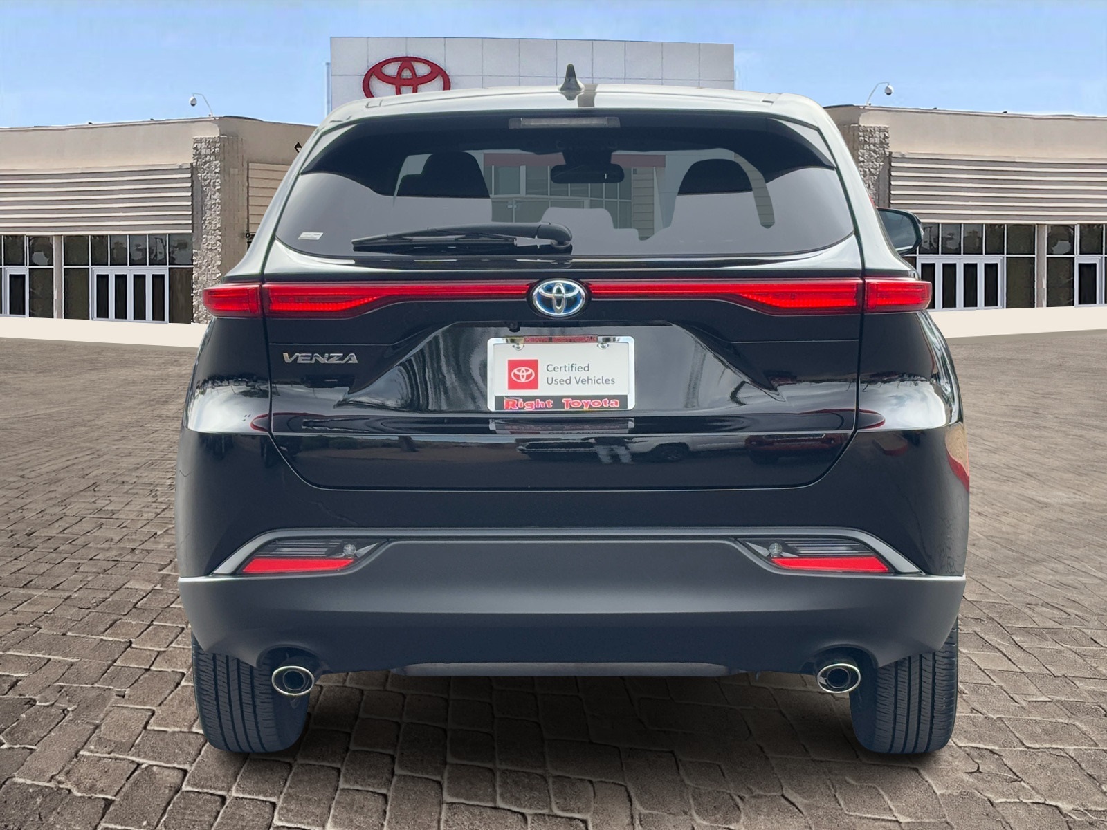 Vehicle image 5 of 31