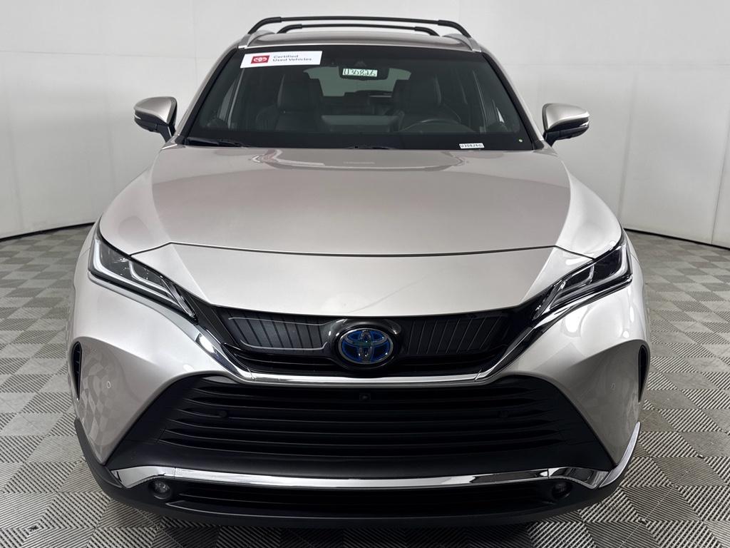 Vehicle image 4 of 31