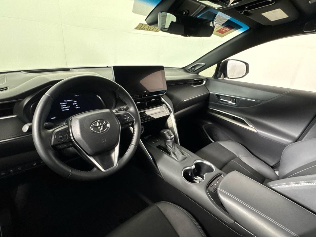 Vehicle image 29 of 31