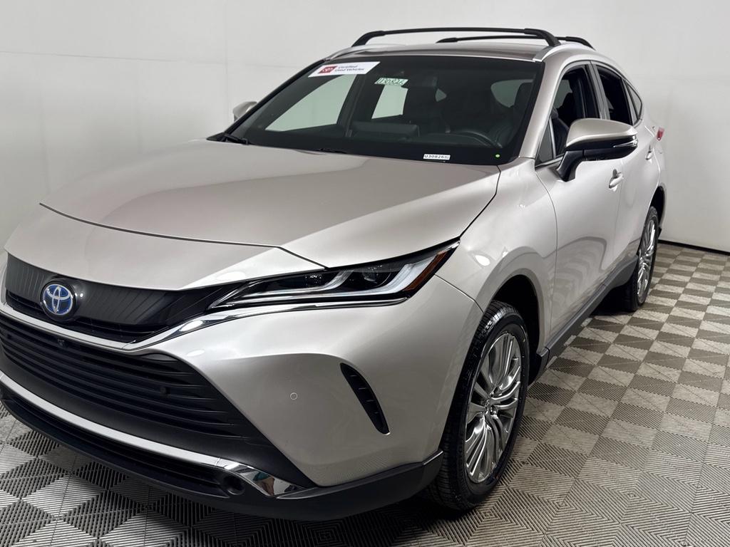 Vehicle image 9 of 31