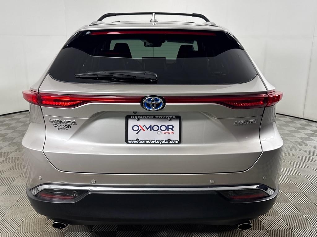Vehicle image 5 of 31