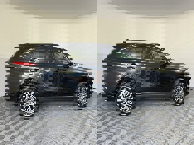 Vehicle image 5 of 31
