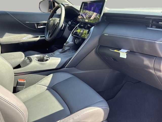 Vehicle image 39 of 64