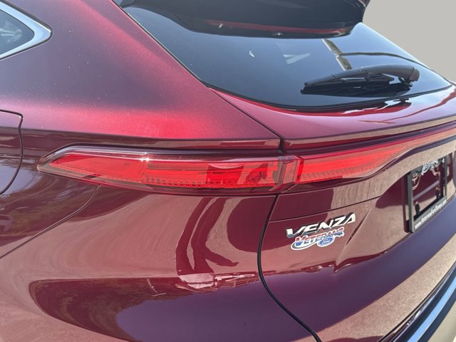 Vehicle image 35 of 64