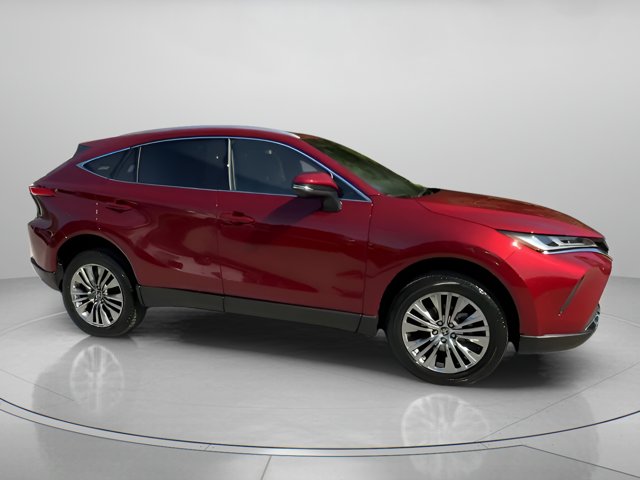 Vehicle image 10 of 64