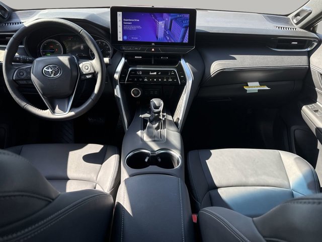 Vehicle image 40 of 64