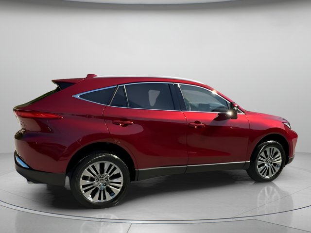Vehicle image 21 of 64