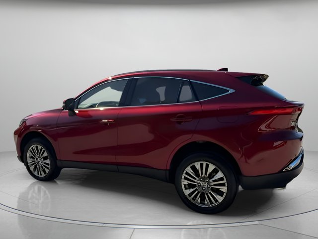 Vehicle image 31 of 64