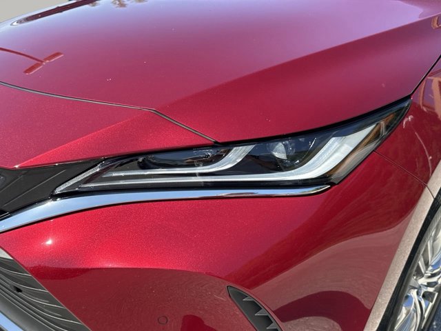 Vehicle image 34 of 64