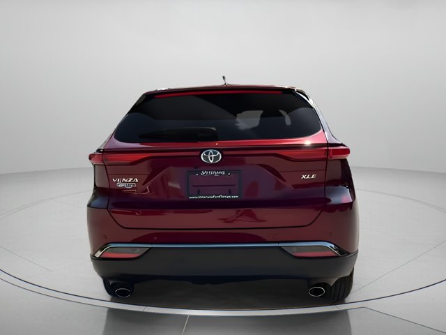 Vehicle image 26 of 64