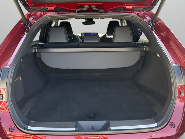Vehicle image 36 of 64