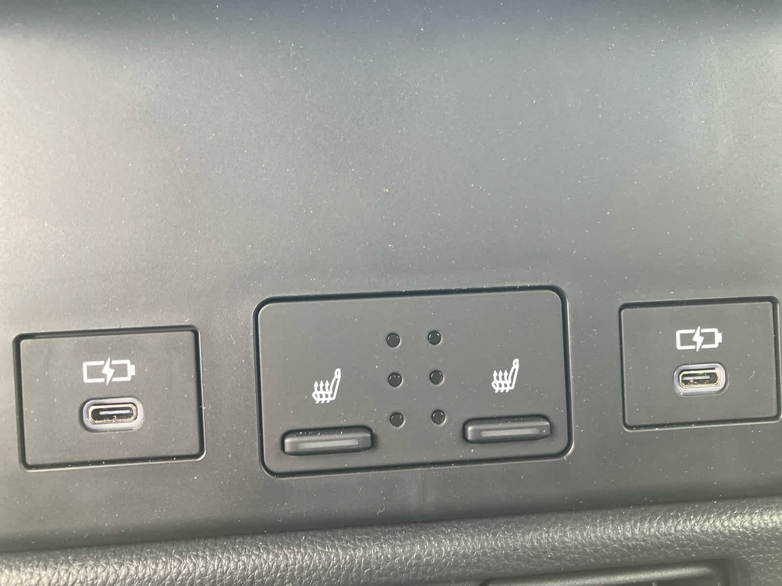 Vehicle image 36 of 38