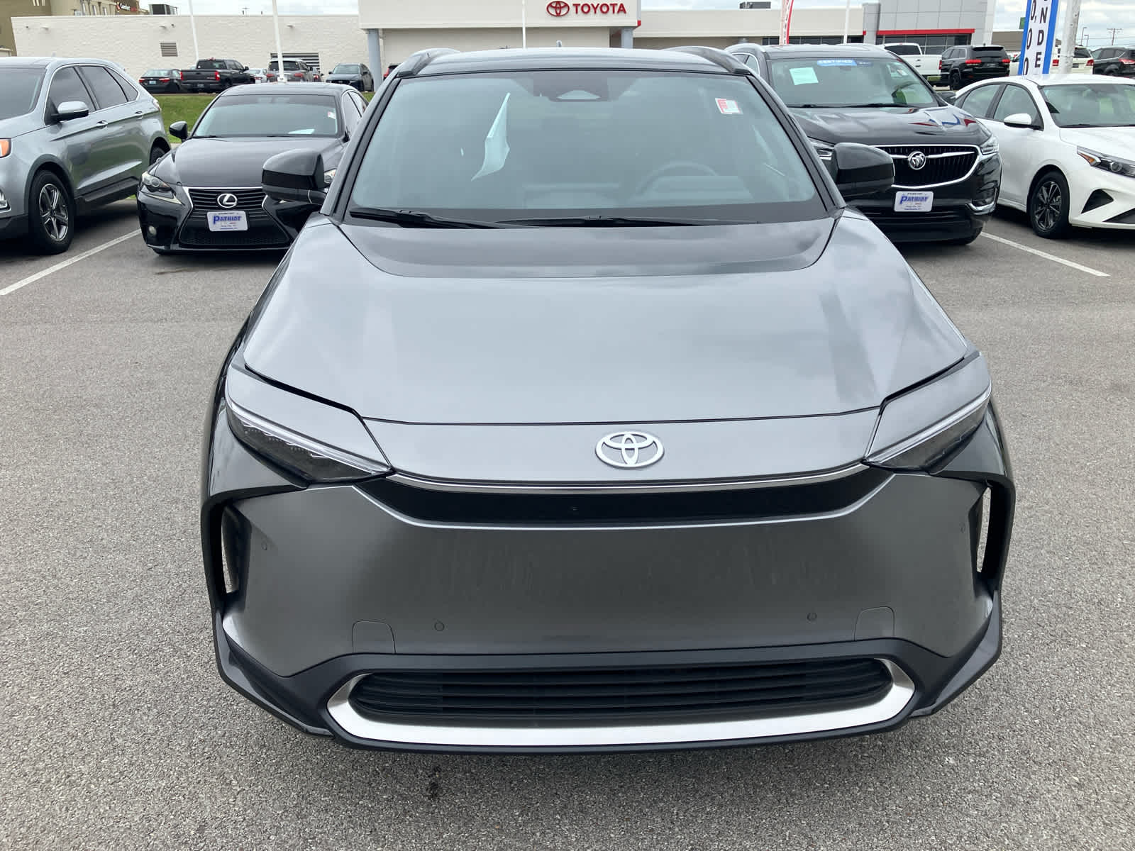 Vehicle image 2 of 38