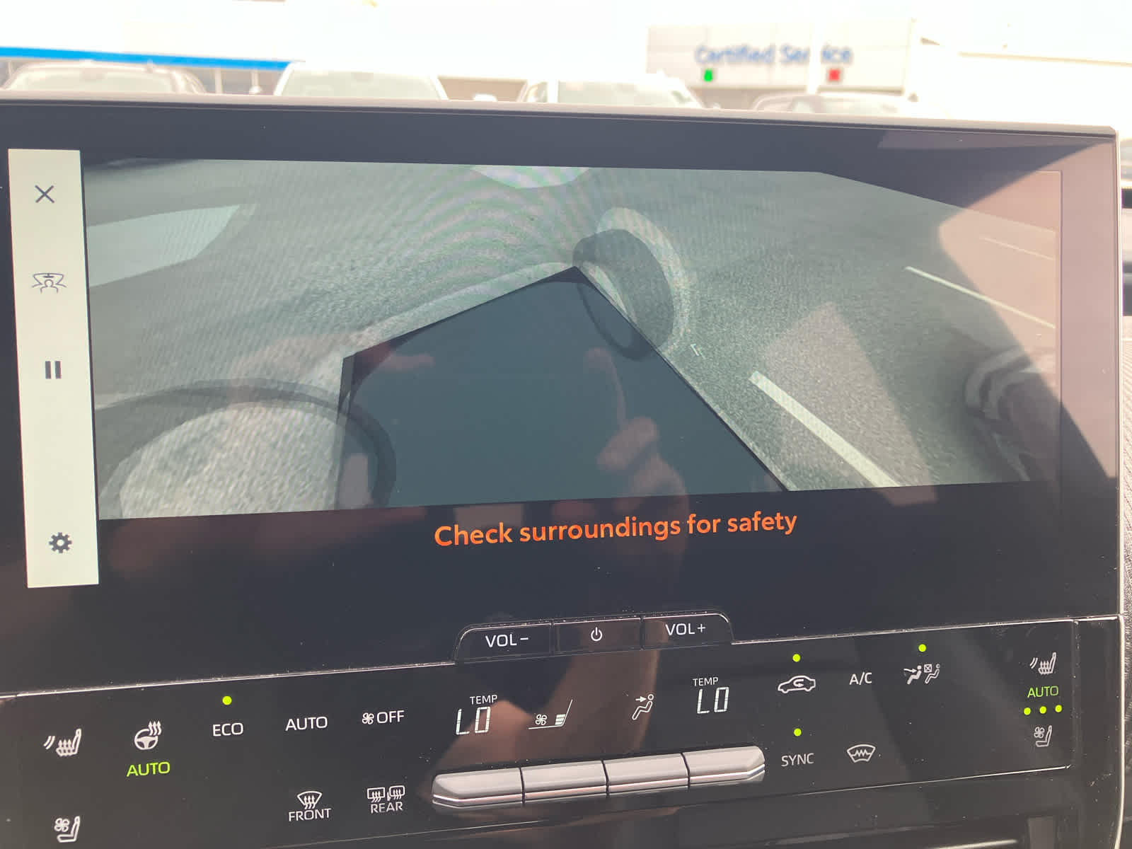 Vehicle image 32 of 38