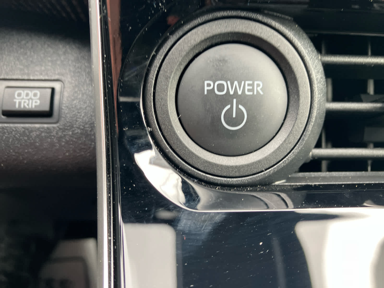 Vehicle image 29 of 38