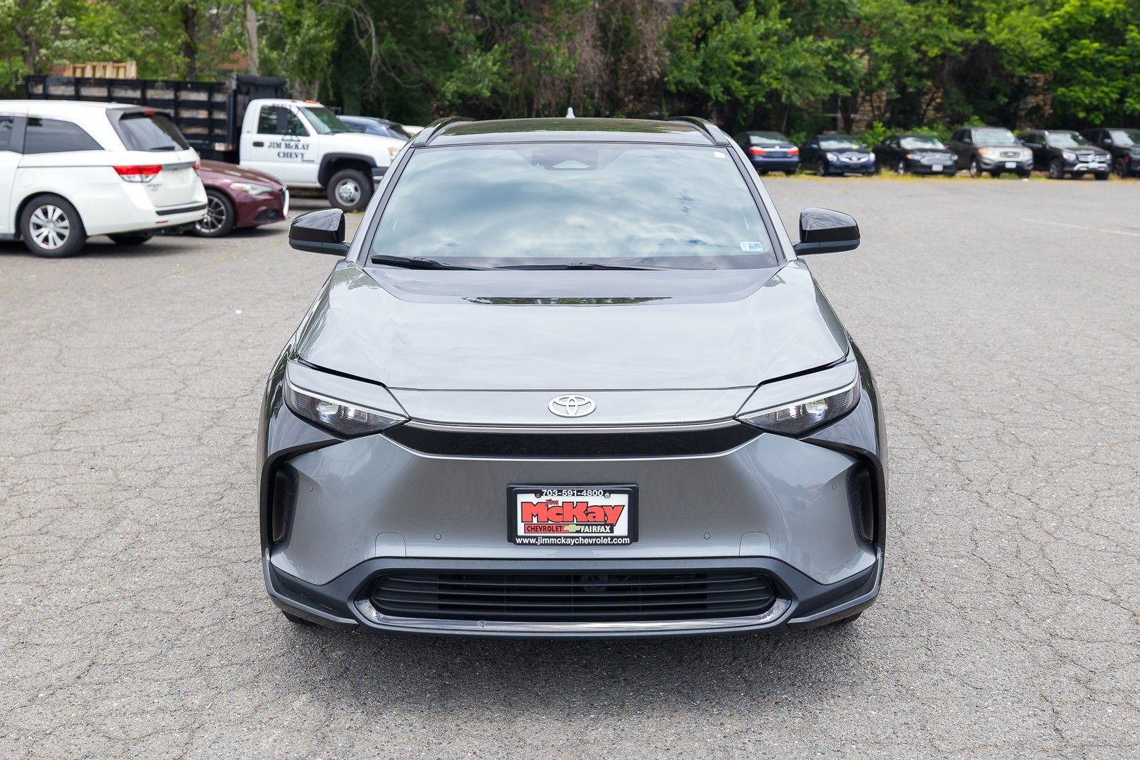 2024 Toyota bZ4X XLE Image 3 of 28