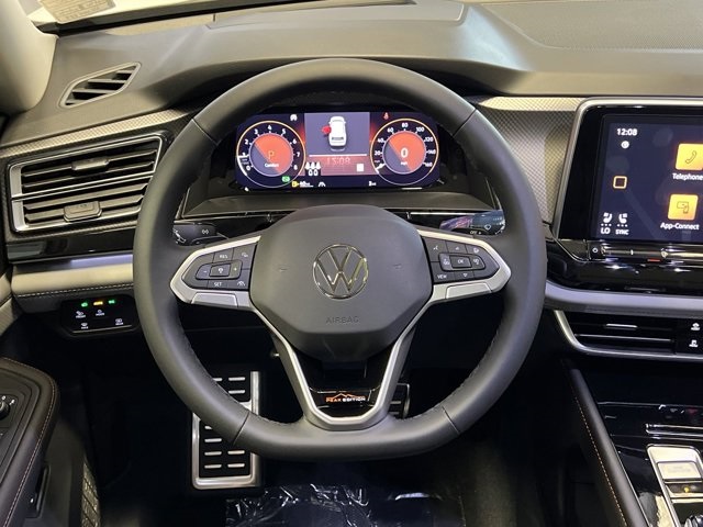 Vehicle image 13 of 22