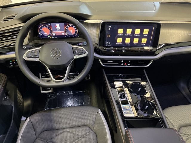 Vehicle image 12 of 22