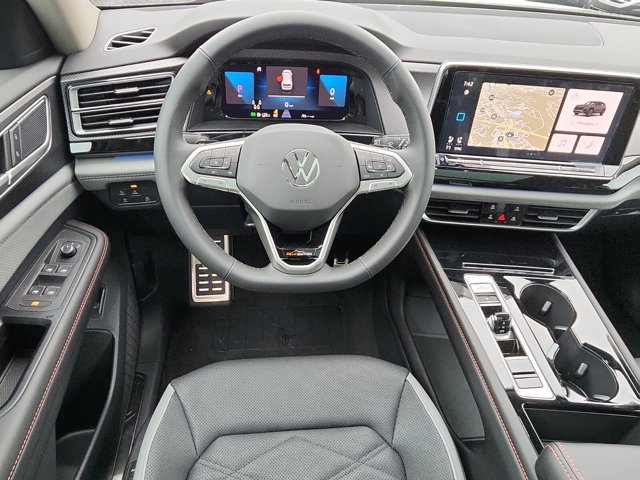 Vehicle image 17 of 30