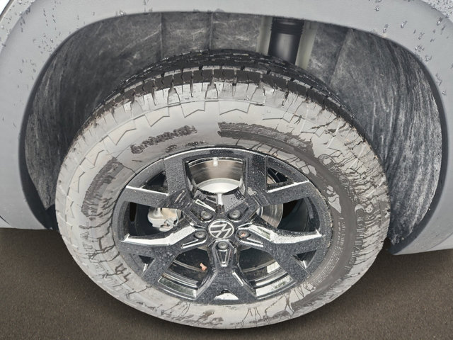 Vehicle image 9 of 30