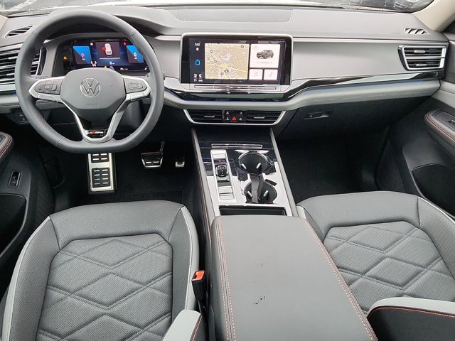 Vehicle image 16 of 30