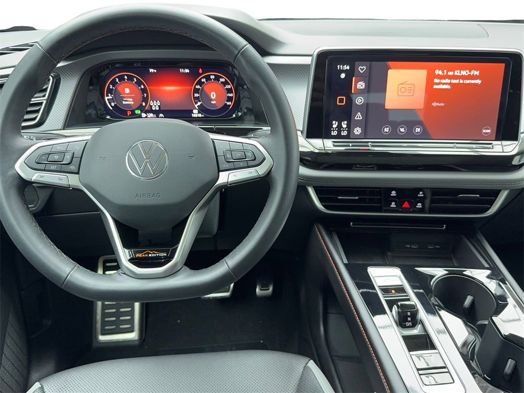 2024 Volkswagen Atlas 2.0T Peak Edition SE w/Technology Image 18 of 60