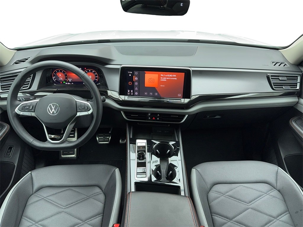 2024 Volkswagen Atlas 2.0T Peak Edition SE w/Technology Image 17 of 60