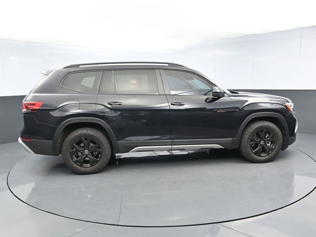 Vehicle image 14 of 45