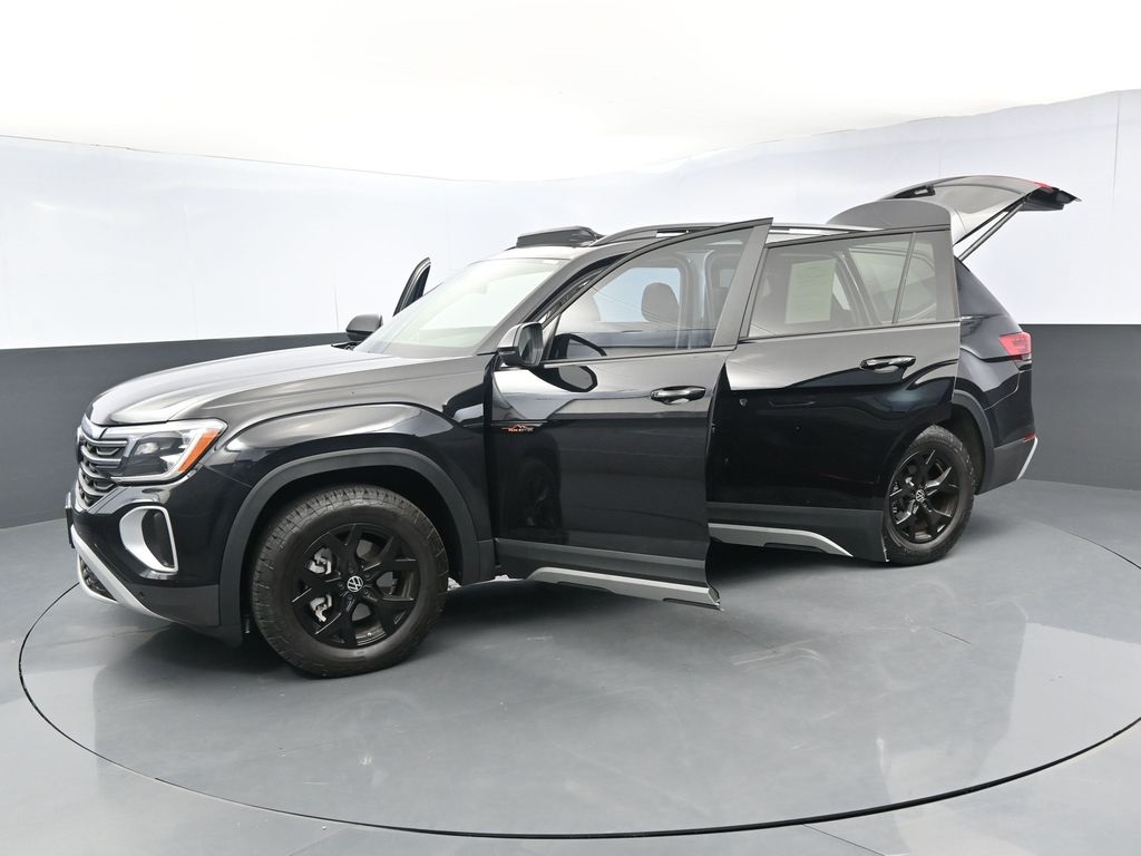 Vehicle image 5 of 45