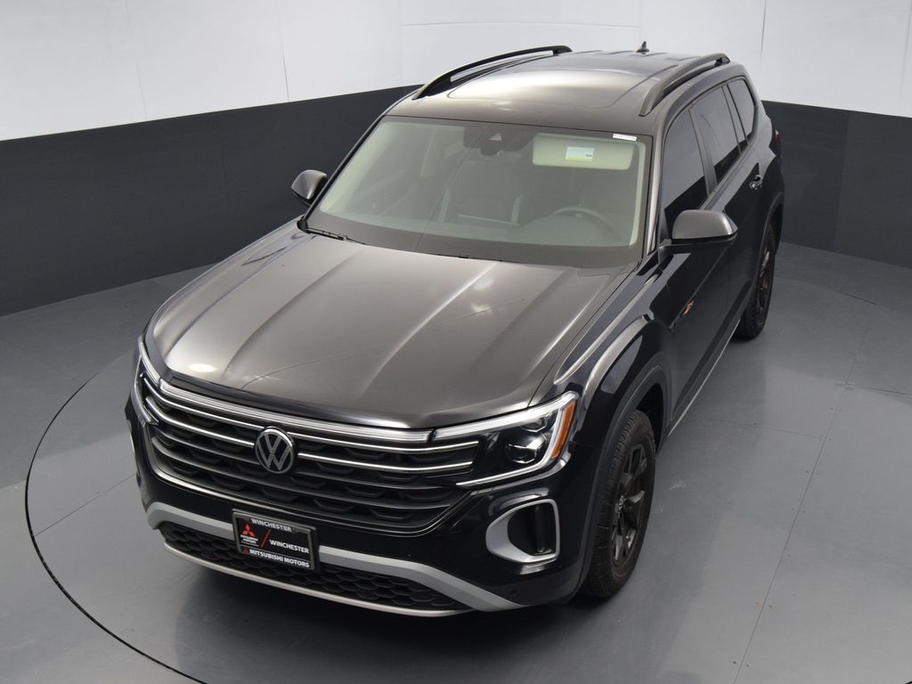 Vehicle image 2 of 45