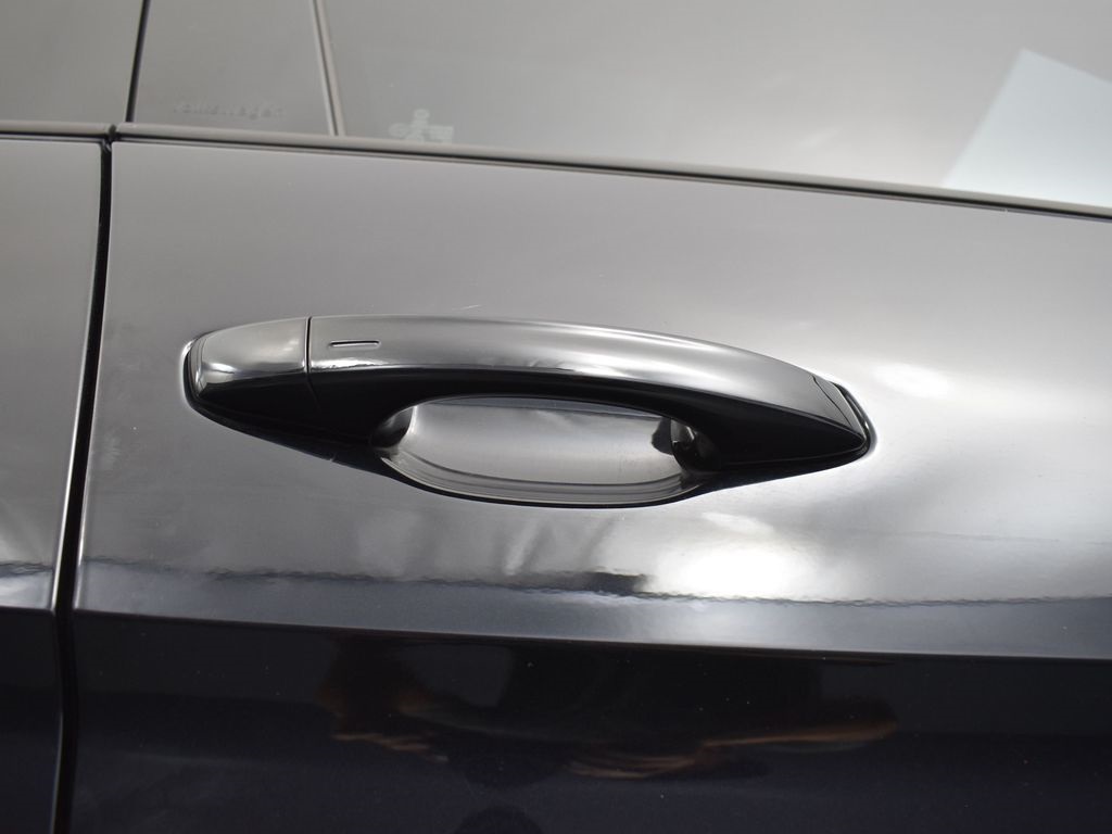 Vehicle image 35 of 45