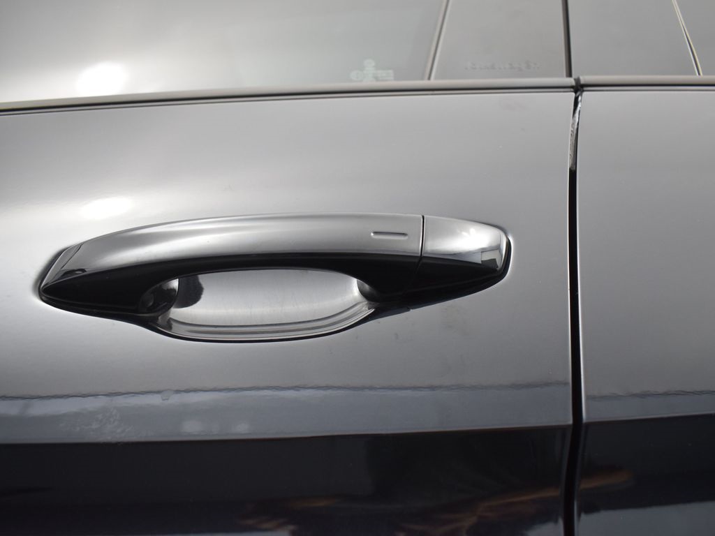 Vehicle image 38 of 45
