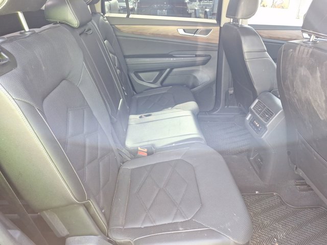 2024 Volkswagen Atlas 2.0T SE Image 30 of 33