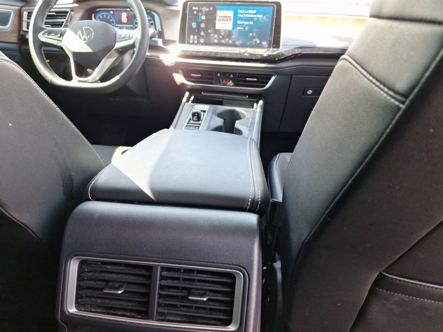 2024 Volkswagen Atlas 2.0T SE Image 31 of 33