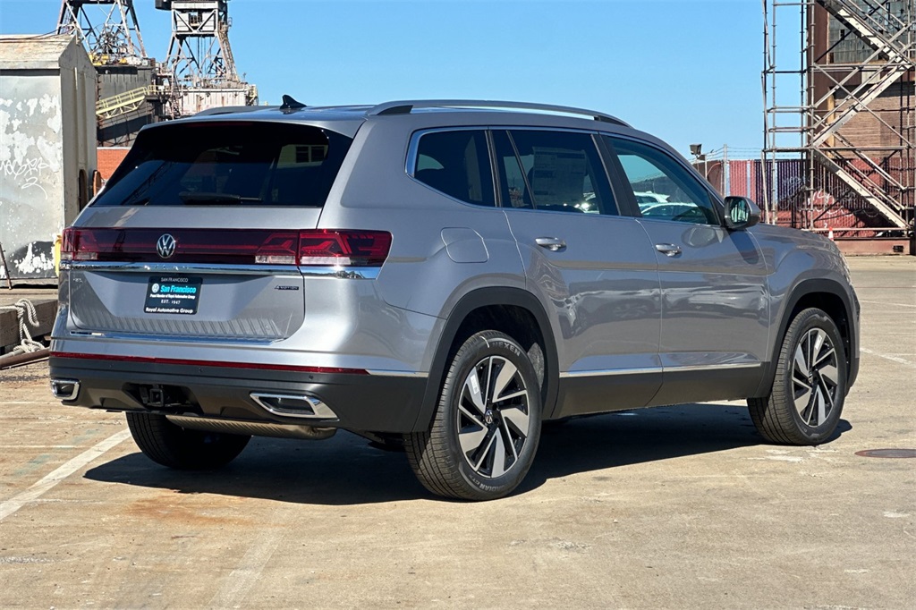 Vehicle image 5 of 19