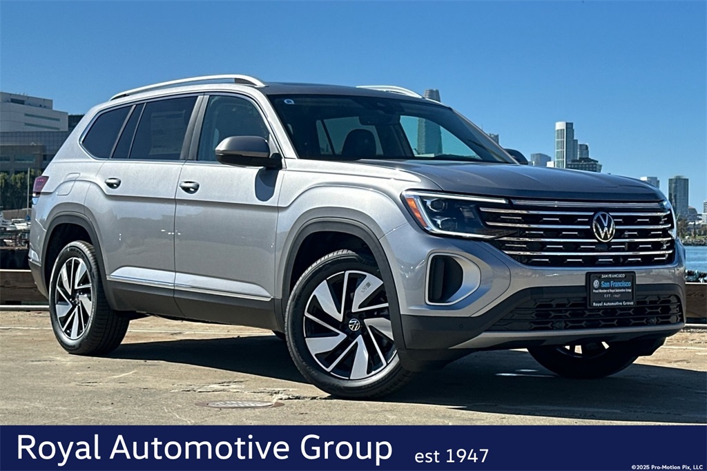 Vehicle image 3 of 19