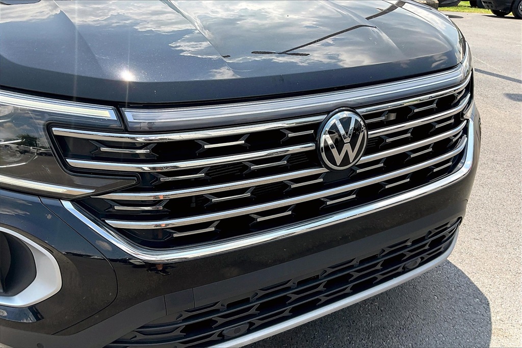 2024 Volkswagen Atlas 2.0T SEL Image 30 of 34