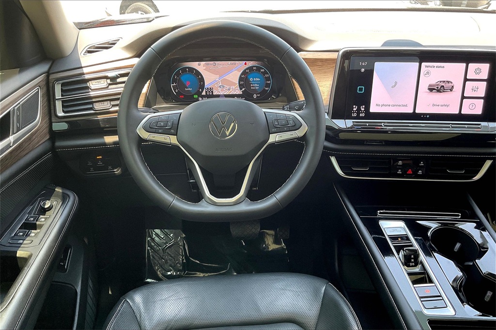 2024 Volkswagen Atlas 2.0T SEL Image 17 of 34