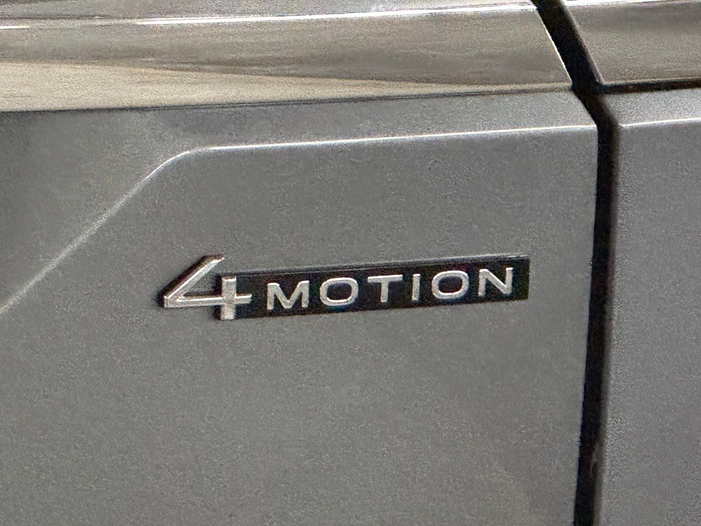 2024 Volkswagen Atlas 2.0T SEL Image 37 of 43