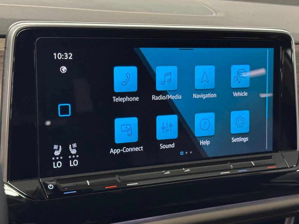 2024 Volkswagen Atlas 2.0T SEL Image 27 of 43